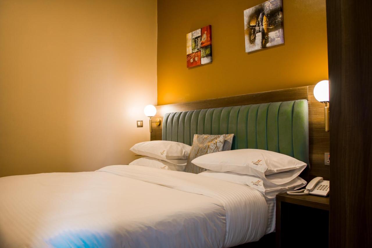 Hotel Horizon Entebbe Zewnętrze zdjęcie