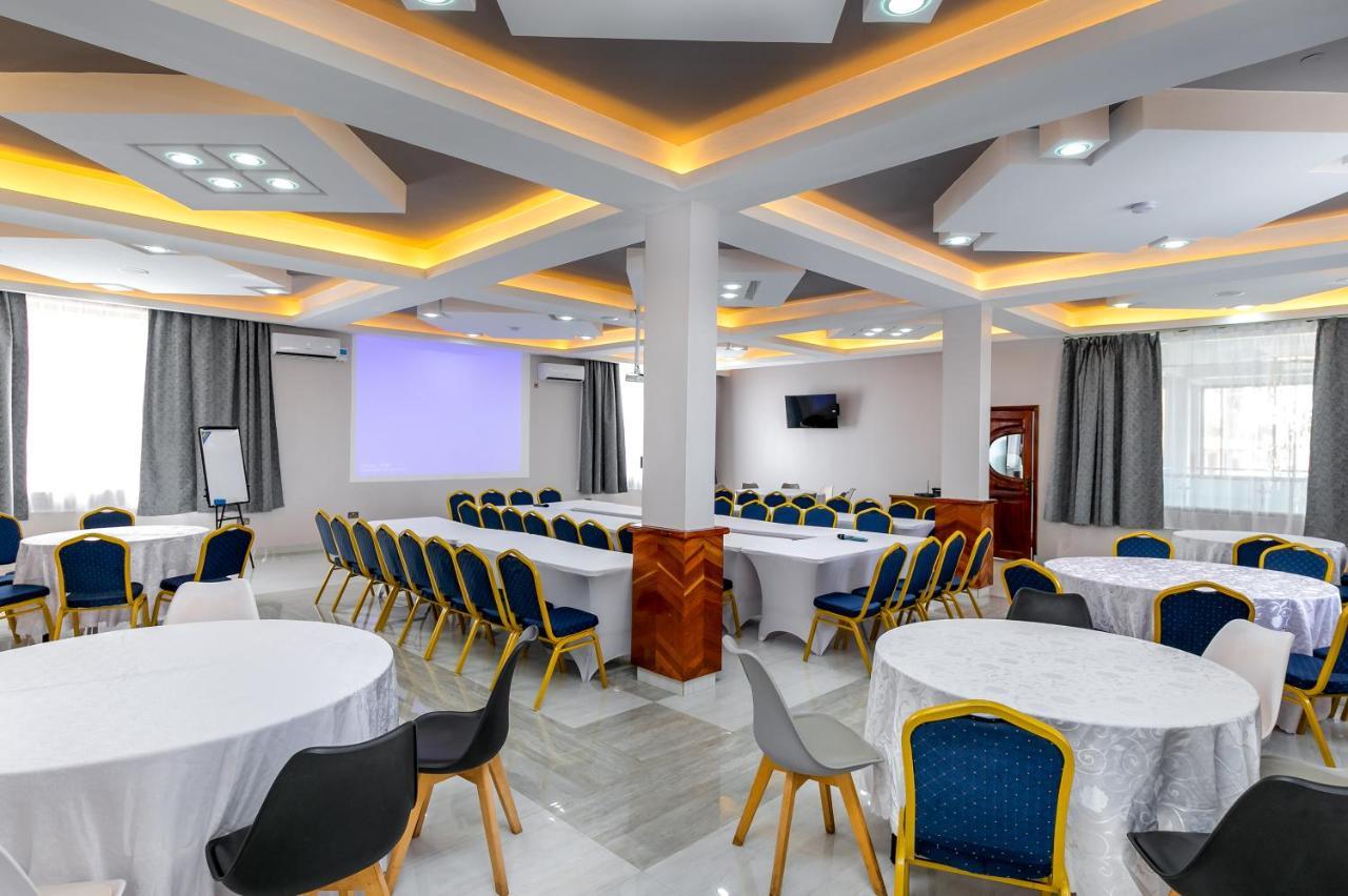 Hotel Horizon Entebbe Zewnętrze zdjęcie