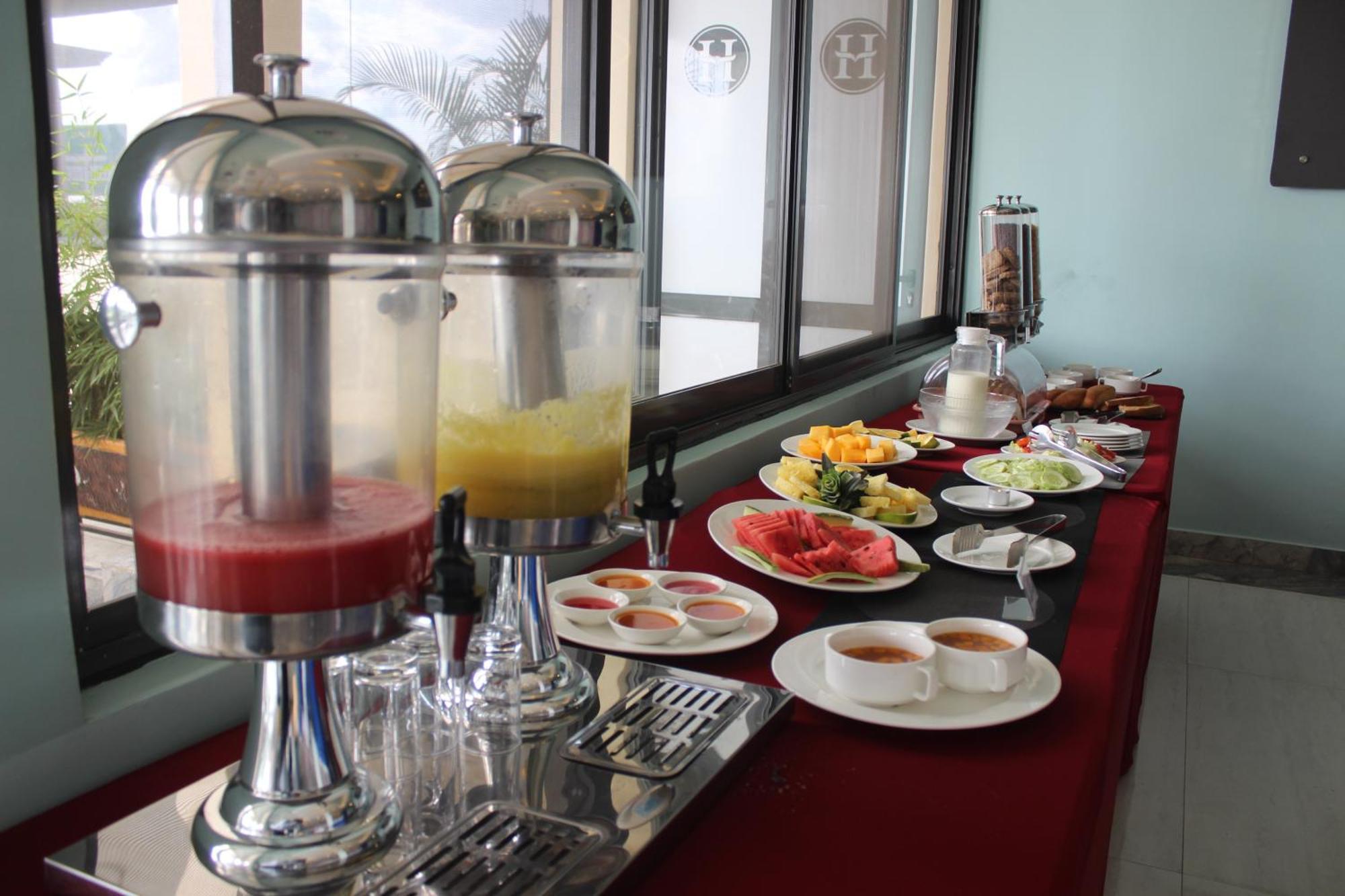 Hotel Horizon Entebbe Zewnętrze zdjęcie